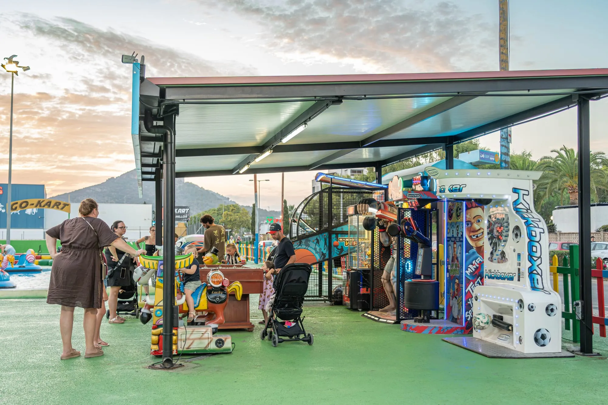 Arcade, billar y futbolín